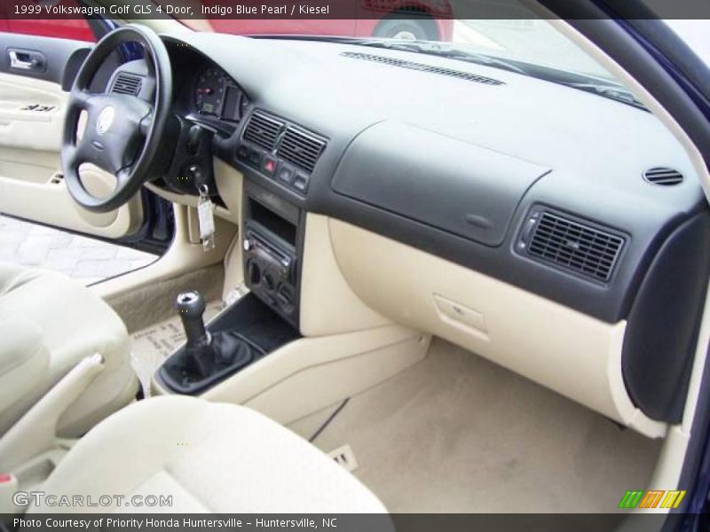 Indigo Blue Pearl / Kiesel 1999 Volkswagen Golf GLS 4 Door