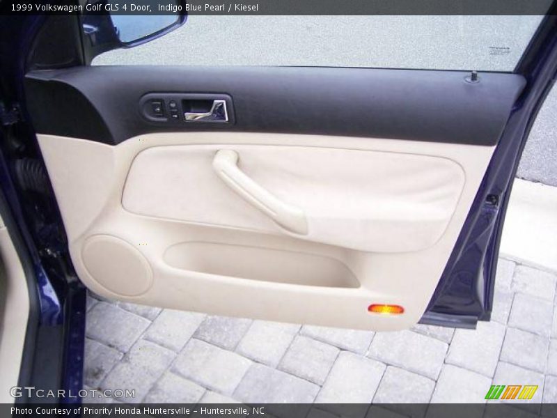 Indigo Blue Pearl / Kiesel 1999 Volkswagen Golf GLS 4 Door