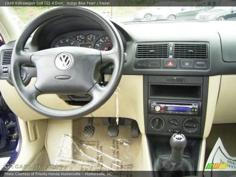 Indigo Blue Pearl / Kiesel 1999 Volkswagen Golf GLS 4 Door
