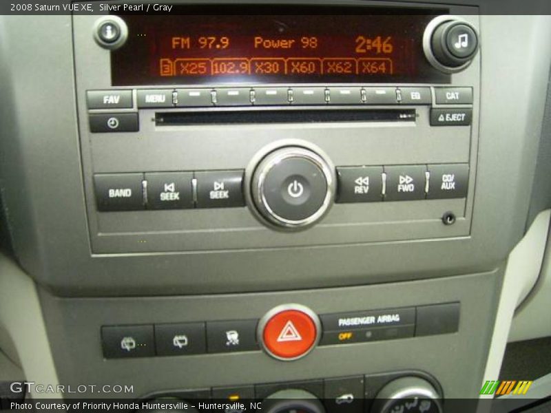 Silver Pearl / Gray 2008 Saturn VUE XE
