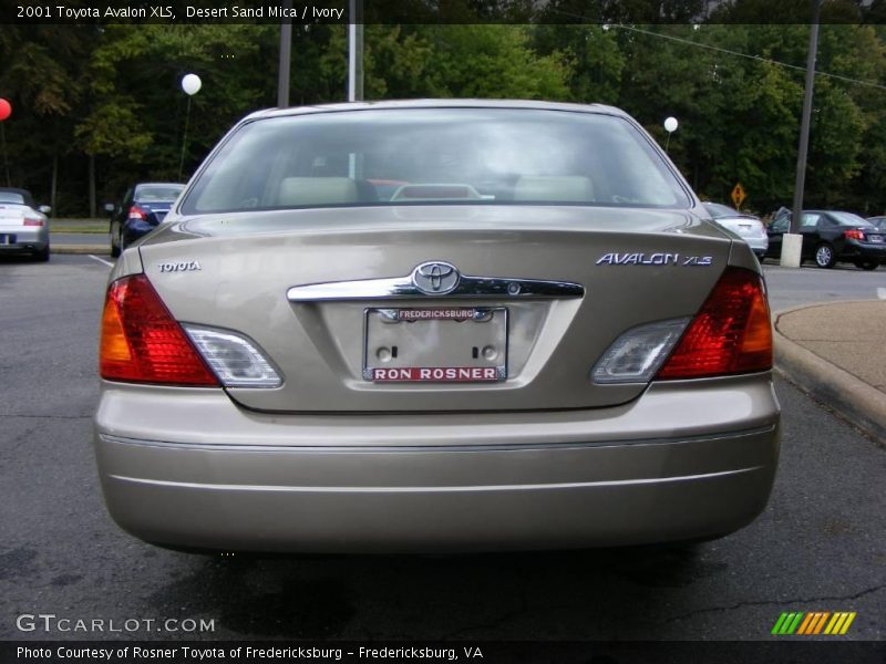Desert Sand Mica / Ivory 2001 Toyota Avalon XLS