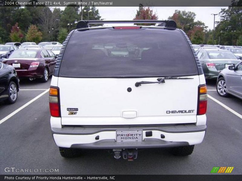 Summit White / Tan/Neutral 2004 Chevrolet Tahoe Z71 4x4