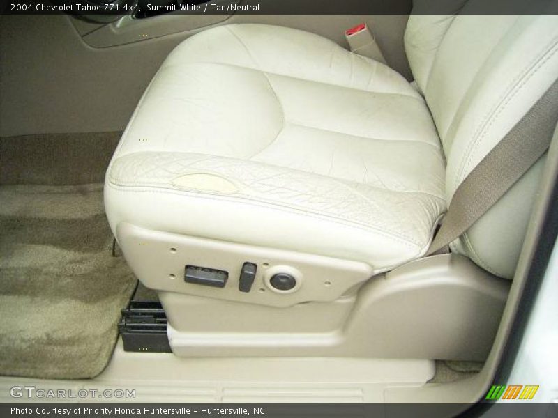 Summit White / Tan/Neutral 2004 Chevrolet Tahoe Z71 4x4