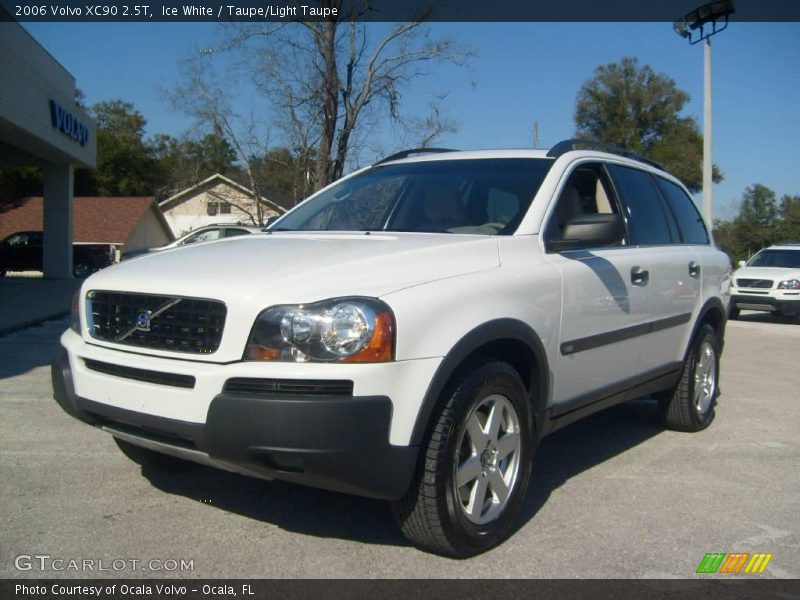 Ice White / Taupe/Light Taupe 2006 Volvo XC90 2.5T
