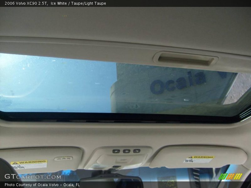 Ice White / Taupe/Light Taupe 2006 Volvo XC90 2.5T