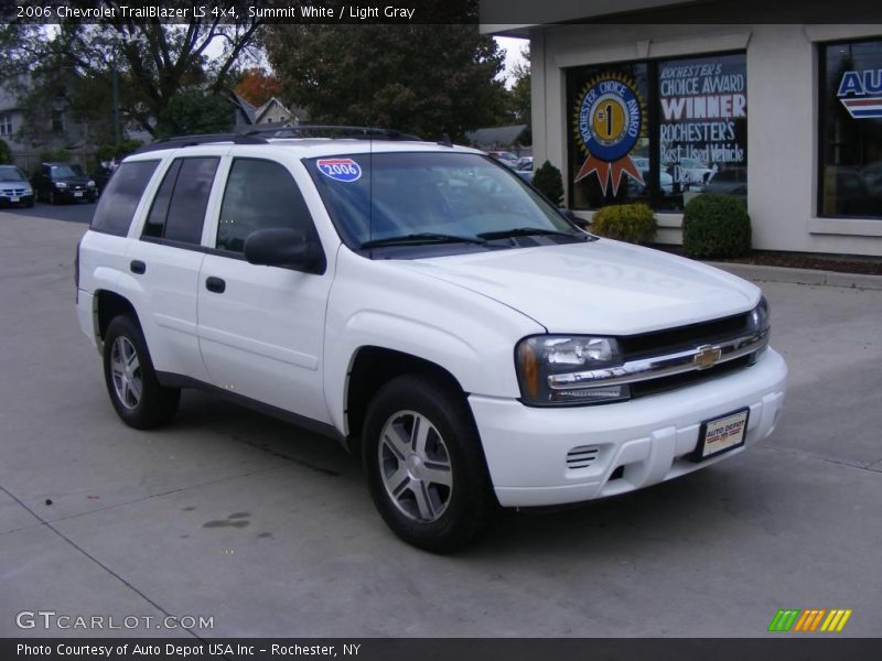 Summit White / Light Gray 2006 Chevrolet TrailBlazer LS 4x4