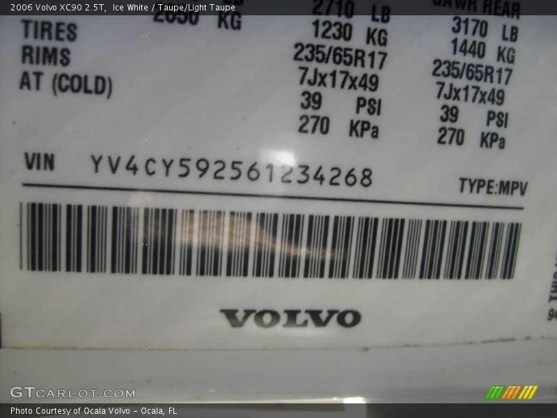 Ice White / Taupe/Light Taupe 2006 Volvo XC90 2.5T