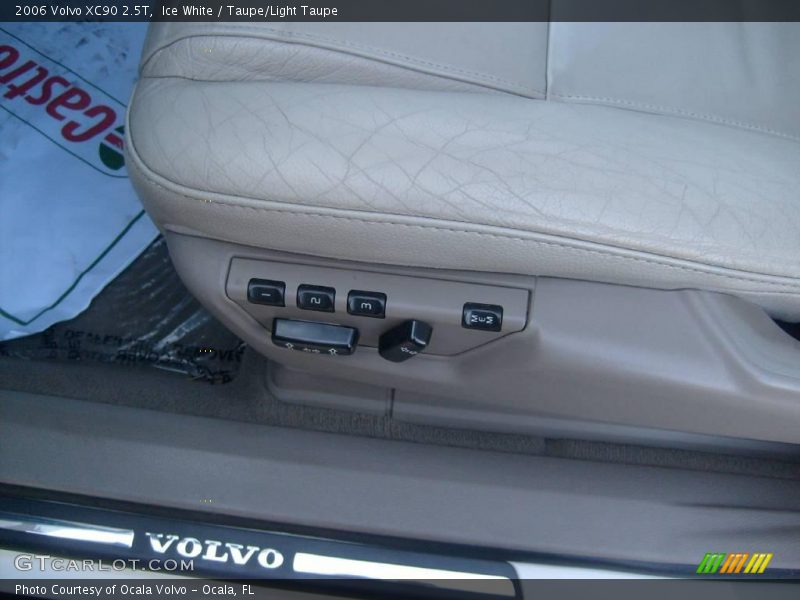 Ice White / Taupe/Light Taupe 2006 Volvo XC90 2.5T