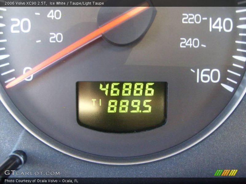 Ice White / Taupe/Light Taupe 2006 Volvo XC90 2.5T