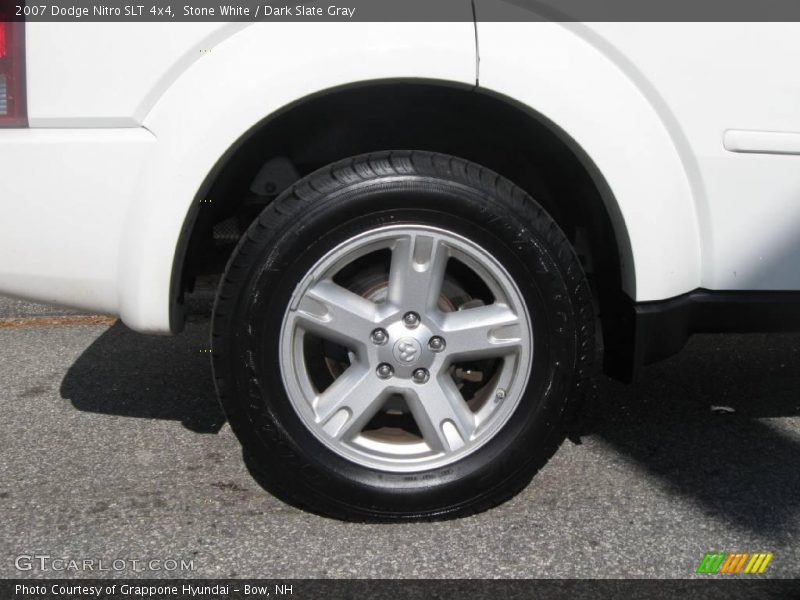 Stone White / Dark Slate Gray 2007 Dodge Nitro SLT 4x4