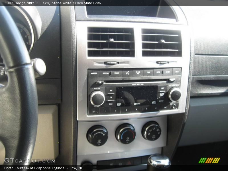Stone White / Dark Slate Gray 2007 Dodge Nitro SLT 4x4
