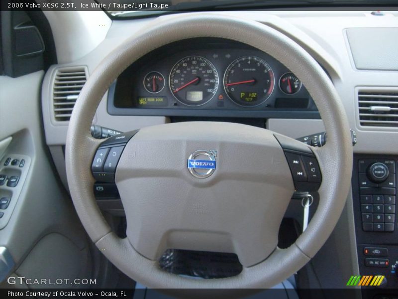 Ice White / Taupe/Light Taupe 2006 Volvo XC90 2.5T