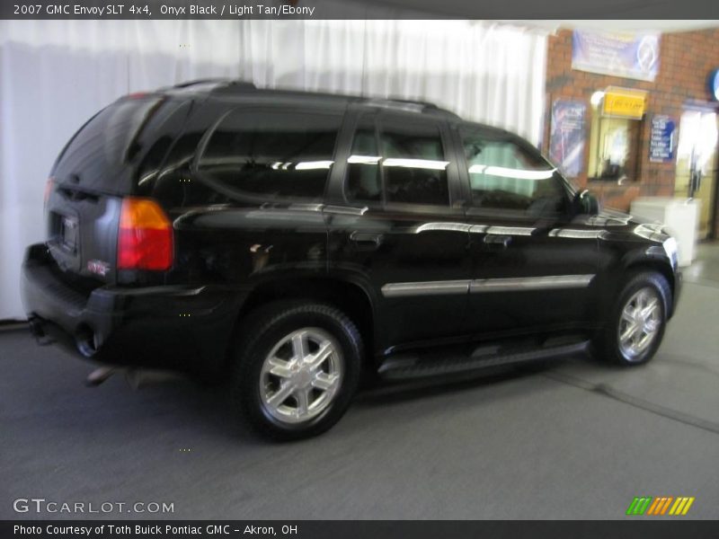 Onyx Black / Light Tan/Ebony 2007 GMC Envoy SLT 4x4