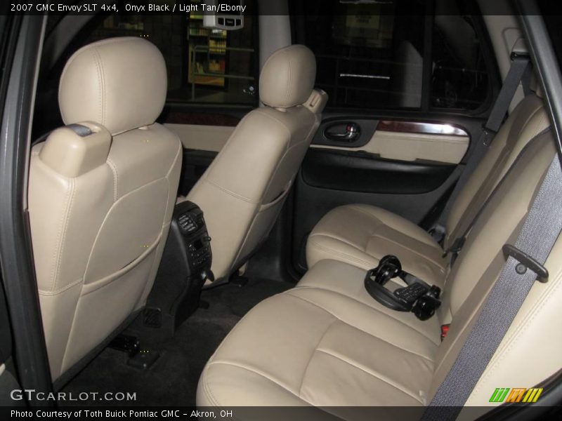 Onyx Black / Light Tan/Ebony 2007 GMC Envoy SLT 4x4