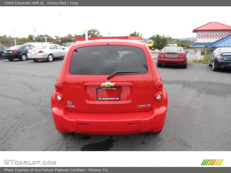 Victory Red / Gray 2009 Chevrolet HHR LS