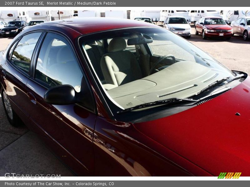 Merlot Metallic / Medium/Dark Pebble 2007 Ford Taurus SE