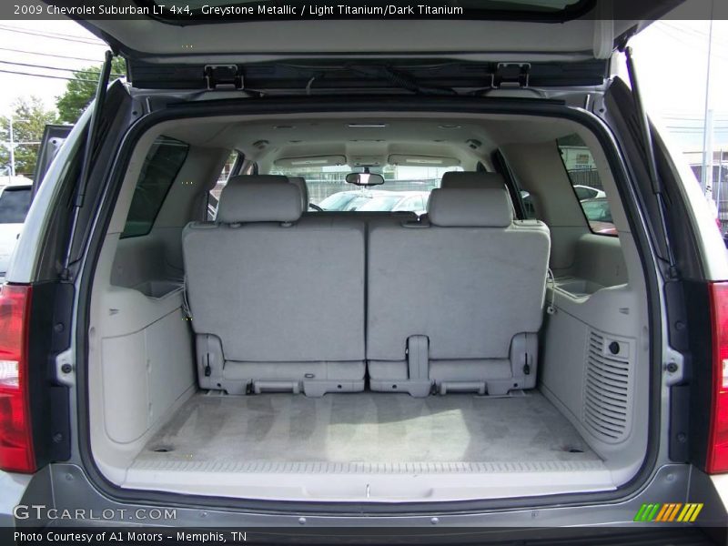 Greystone Metallic / Light Titanium/Dark Titanium 2009 Chevrolet Suburban LT 4x4