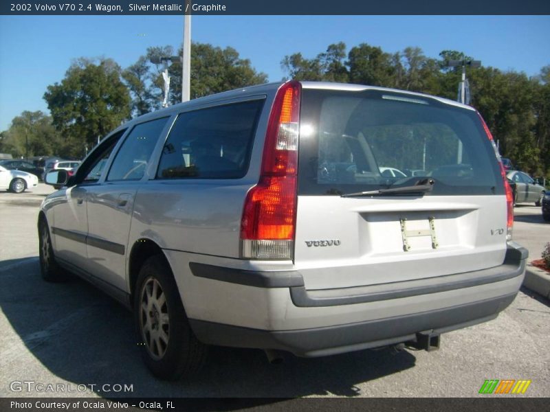 Silver Metallic / Graphite 2002 Volvo V70 2.4 Wagon