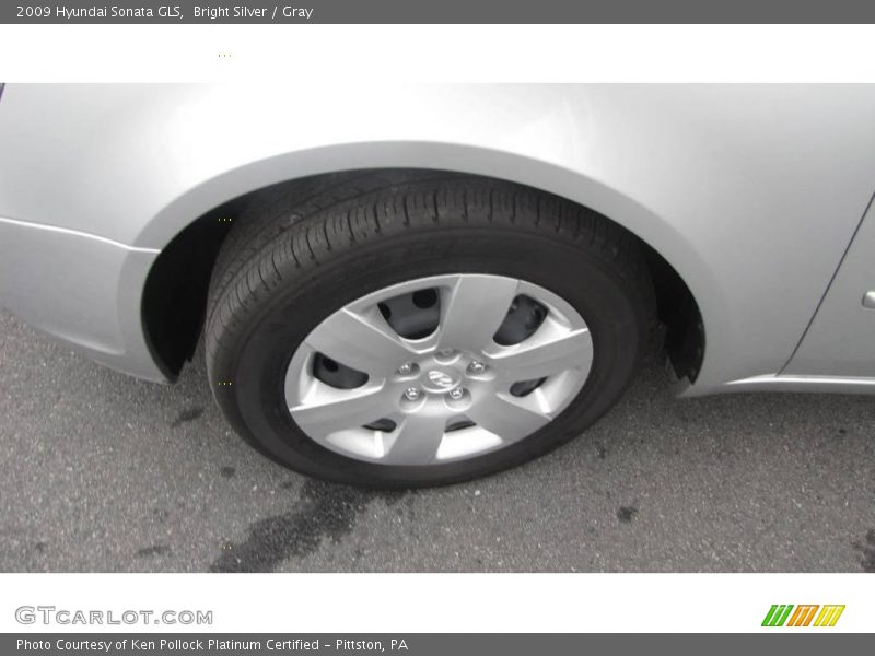 Bright Silver / Gray 2009 Hyundai Sonata GLS