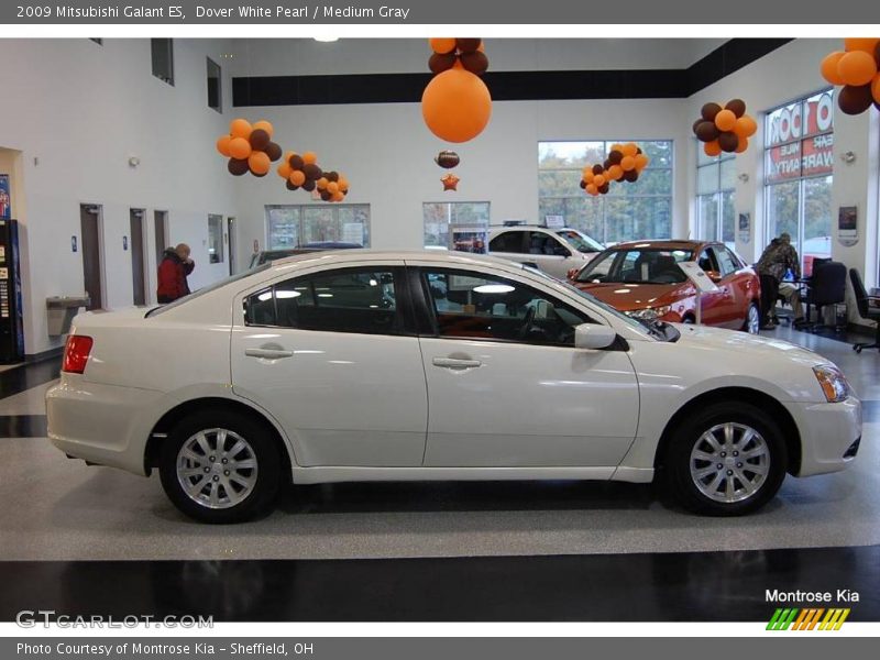 Dover White Pearl / Medium Gray 2009 Mitsubishi Galant ES