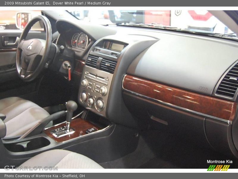 Dover White Pearl / Medium Gray 2009 Mitsubishi Galant ES