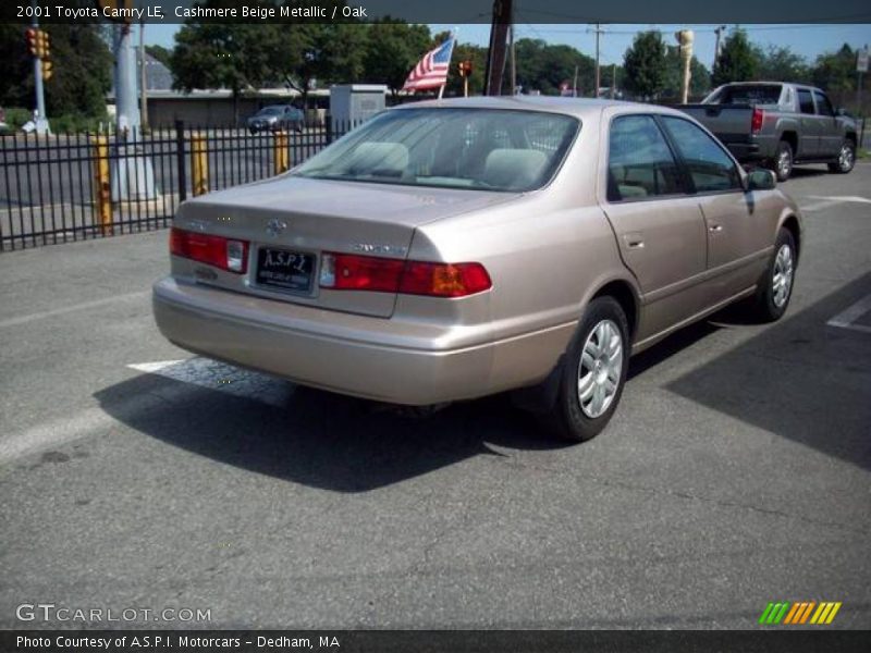 Cashmere Beige Metallic / Oak 2001 Toyota Camry LE