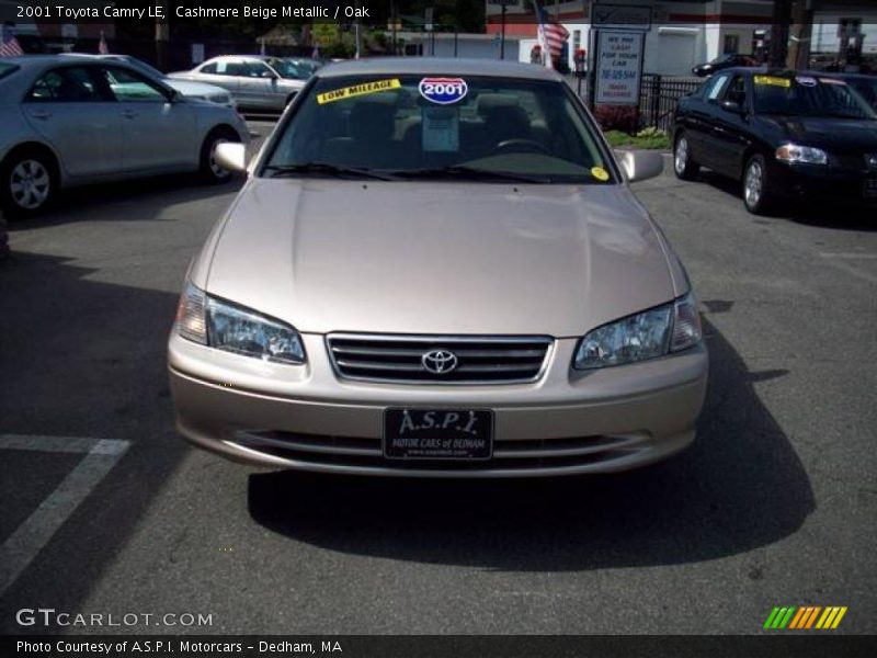 Cashmere Beige Metallic / Oak 2001 Toyota Camry LE