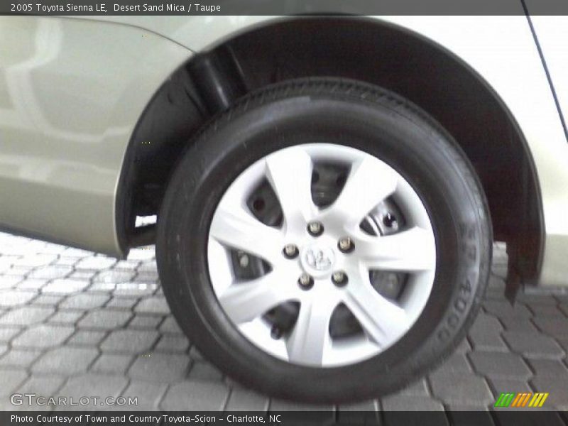 Desert Sand Mica / Taupe 2005 Toyota Sienna LE