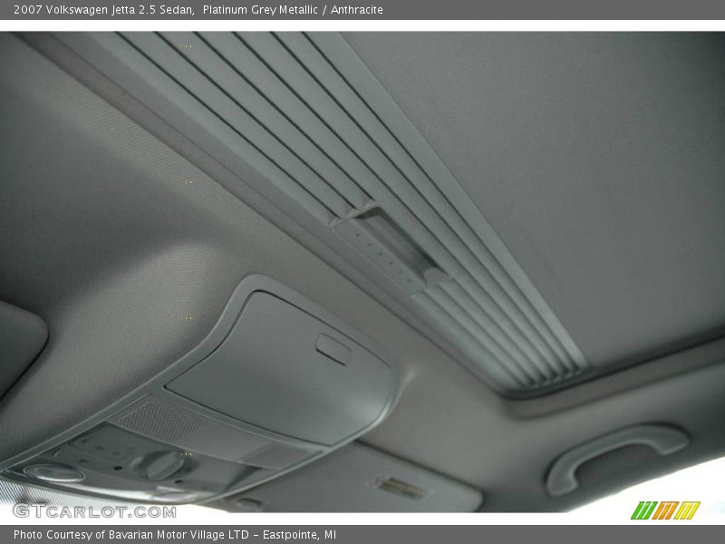 Platinum Grey Metallic / Anthracite 2007 Volkswagen Jetta 2.5 Sedan