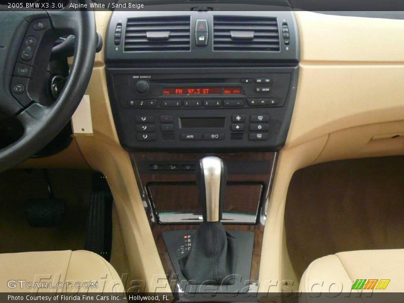 Alpine White / Sand Beige 2005 BMW X3 3.0i