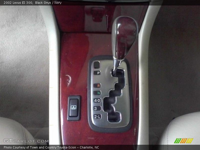 Black Onyx / Ivory 2002 Lexus ES 300