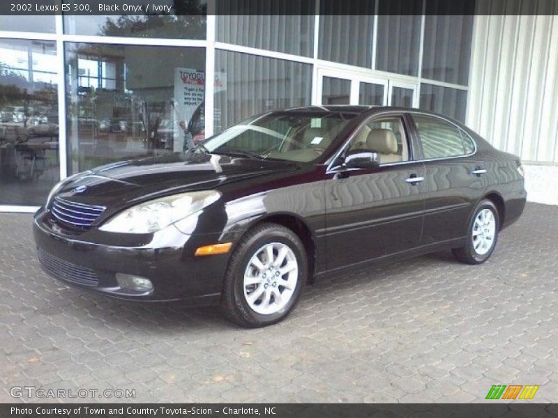 Black Onyx / Ivory 2002 Lexus ES 300