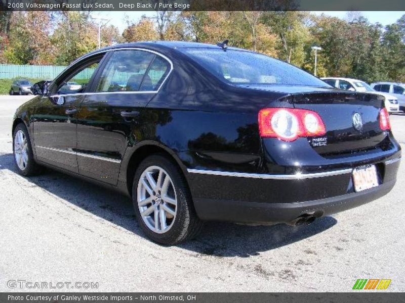 Deep Black / Pure Beige 2008 Volkswagen Passat Lux Sedan