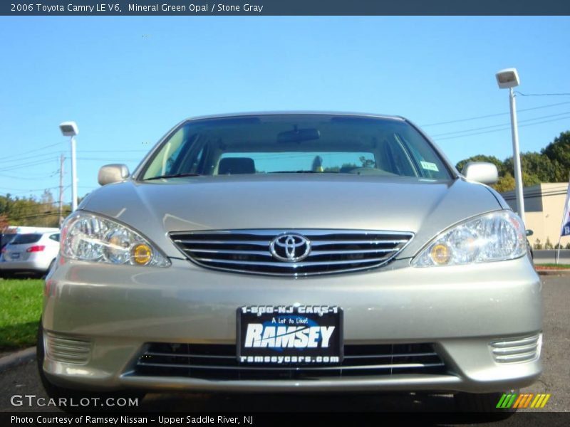 Mineral Green Opal / Stone Gray 2006 Toyota Camry LE V6