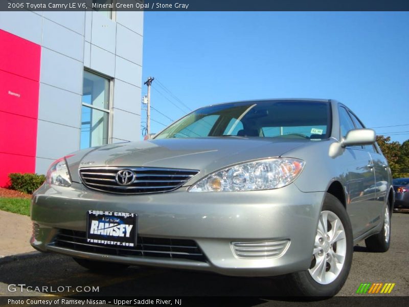 Mineral Green Opal / Stone Gray 2006 Toyota Camry LE V6