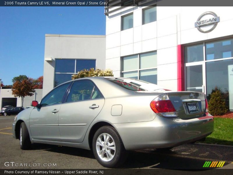 Mineral Green Opal / Stone Gray 2006 Toyota Camry LE V6
