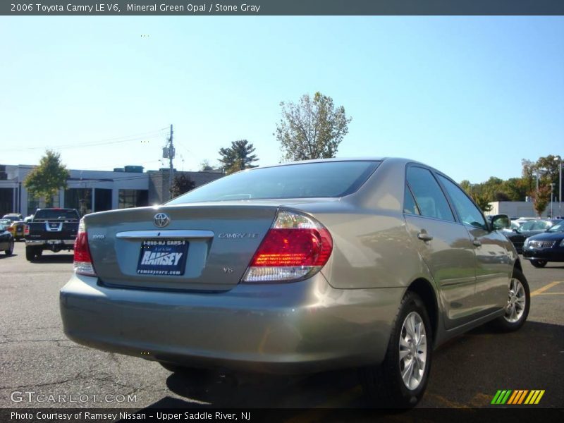 Mineral Green Opal / Stone Gray 2006 Toyota Camry LE V6
