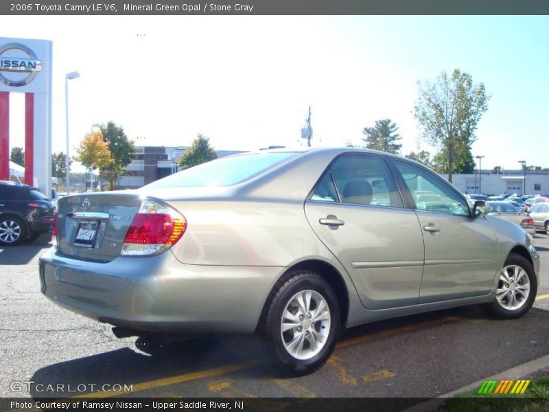 Mineral Green Opal / Stone Gray 2006 Toyota Camry LE V6