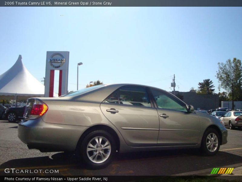 Mineral Green Opal / Stone Gray 2006 Toyota Camry LE V6