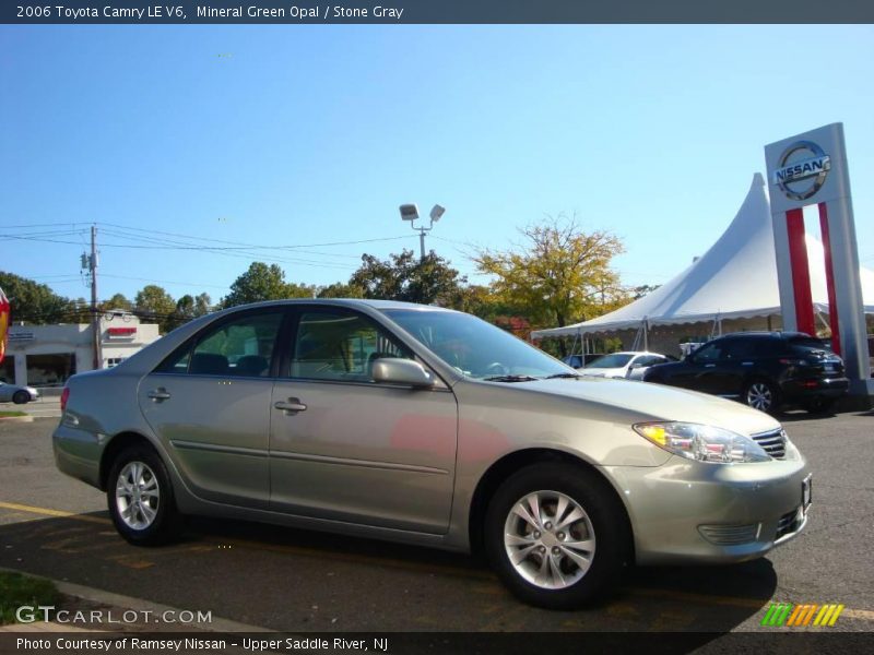 Mineral Green Opal / Stone Gray 2006 Toyota Camry LE V6