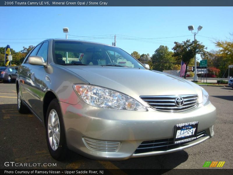 Mineral Green Opal / Stone Gray 2006 Toyota Camry LE V6