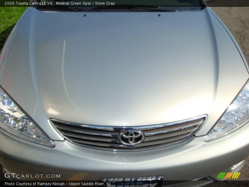 Mineral Green Opal / Stone Gray 2006 Toyota Camry LE V6