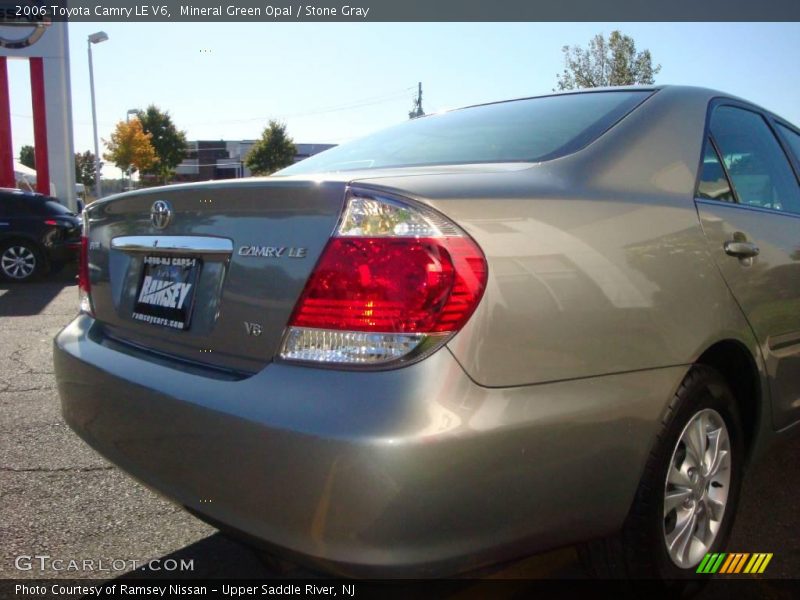 Mineral Green Opal / Stone Gray 2006 Toyota Camry LE V6