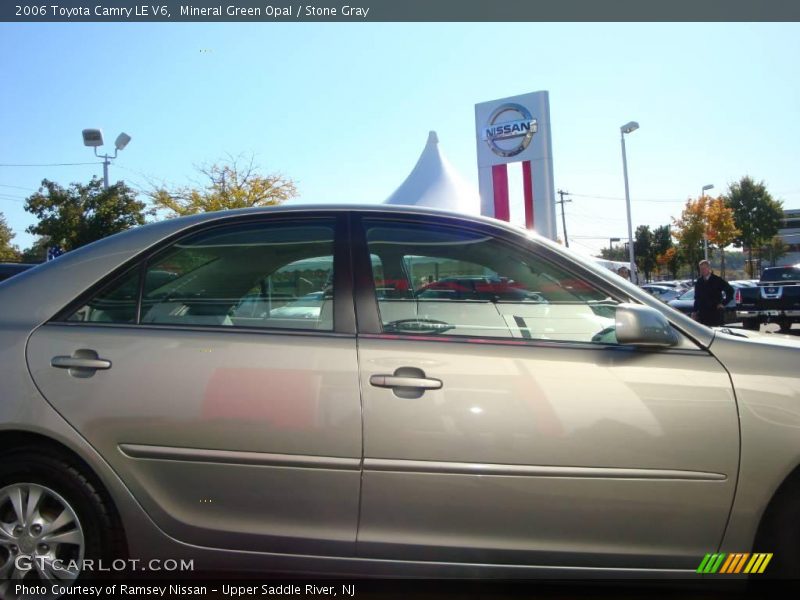 Mineral Green Opal / Stone Gray 2006 Toyota Camry LE V6