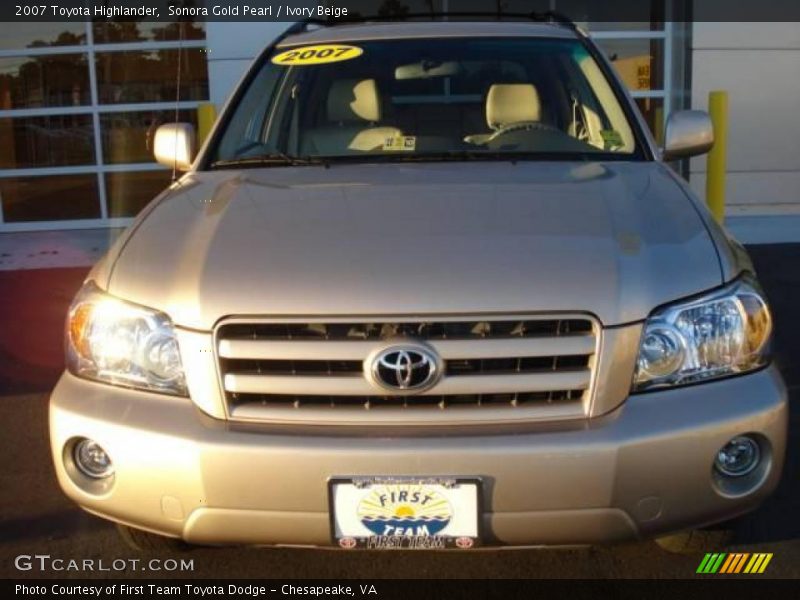 Sonora Gold Pearl / Ivory Beige 2007 Toyota Highlander