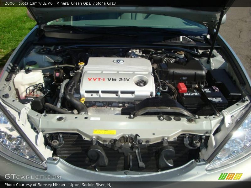 Mineral Green Opal / Stone Gray 2006 Toyota Camry LE V6
