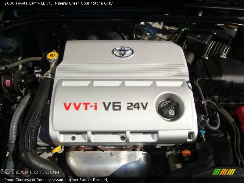 Mineral Green Opal / Stone Gray 2006 Toyota Camry LE V6