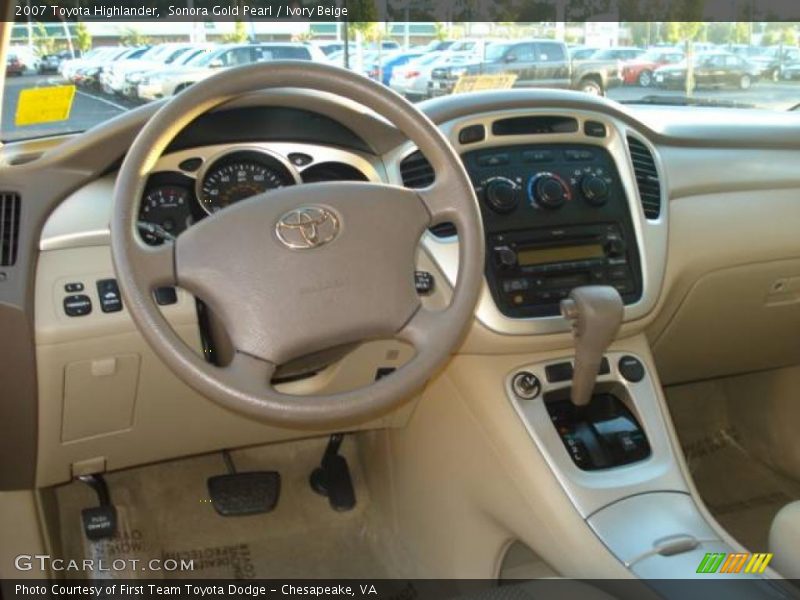 Sonora Gold Pearl / Ivory Beige 2007 Toyota Highlander