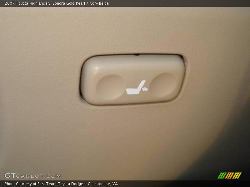 Sonora Gold Pearl / Ivory Beige 2007 Toyota Highlander