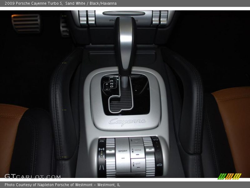 Sand White / Black/Havanna 2009 Porsche Cayenne Turbo S